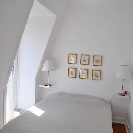 Select And Style: Central Apartment *